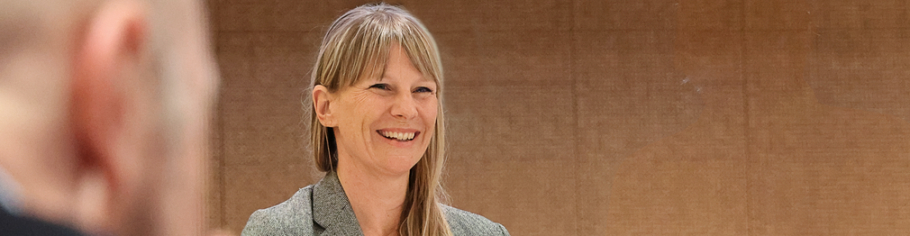 Martina Zimmermann lächelt ins Publikum